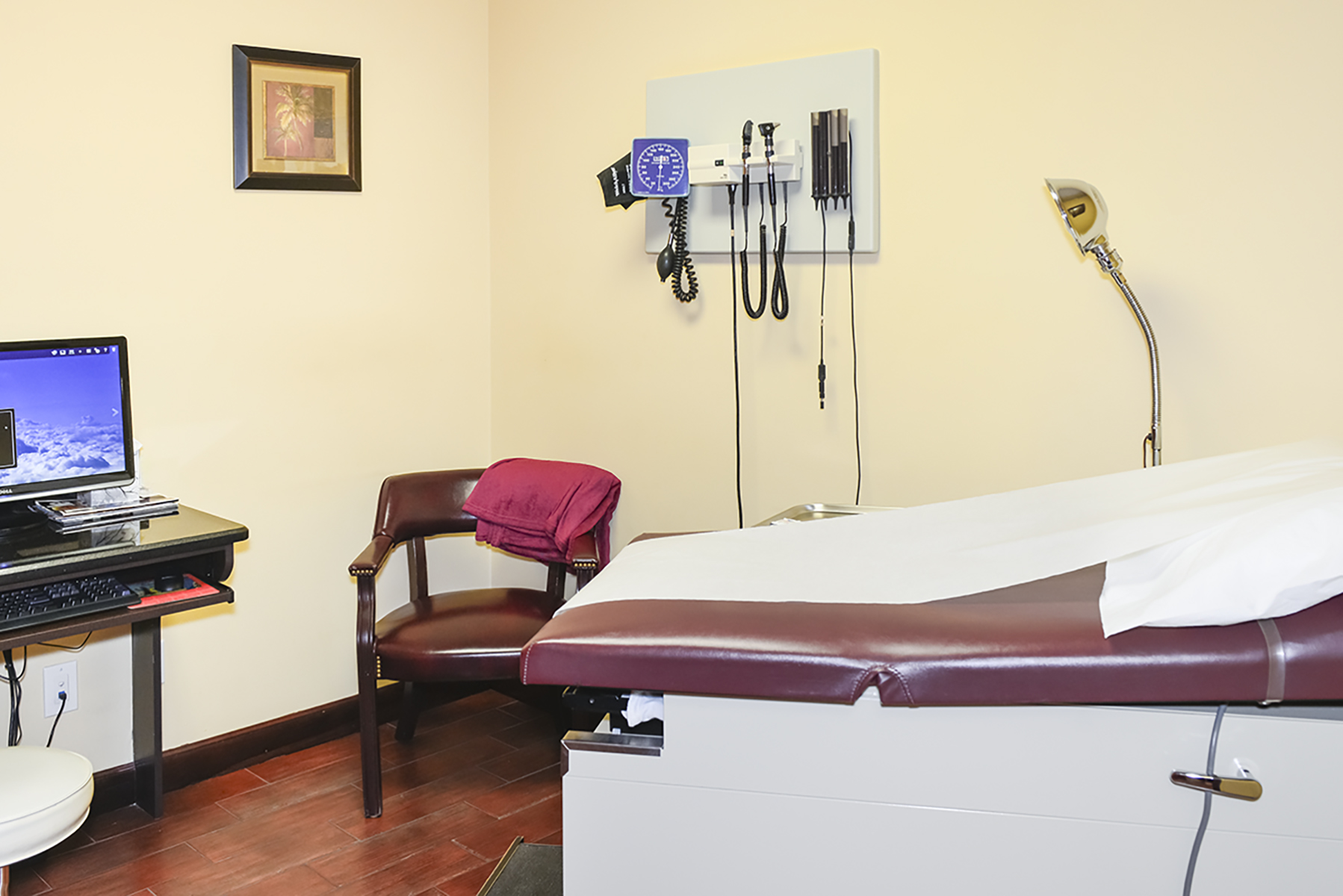 Dr. Maureen Zelinka, Coastal Primary Care, Fort Pierce, Florida. Internal Medicine on the Treasure Coast